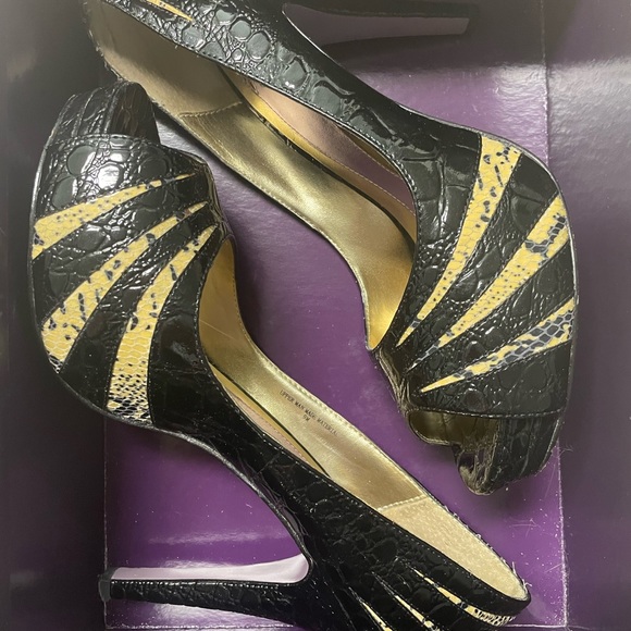 Hale Bob “Westridge”, Peep toe Pumps - Picture 2 of 3